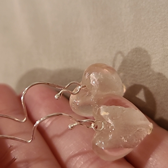 Light pink heart sterling silver drop earrings - Picture 4 of 8